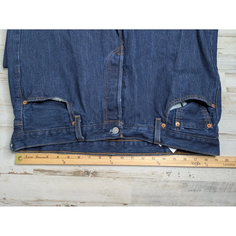 Levis 501 Jeans Mens 38x32 Blue Denim Original Fit Straight Button Fly Dark Wash